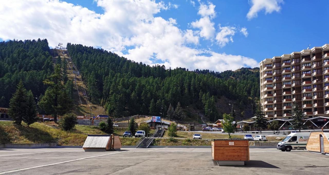 Grand Studio 4 A 6 Personnes, Au Pied Des Pistes Vars  Kültér fotó